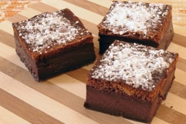 Magične ČOKOLADNE kocke: Od jedne smese nastaju tri savršena sloja - bez ikakvog truda!