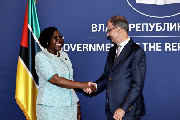 VAŽAN SUSRET! Macut i premijerka Mozambika u Beogradu razgovarali o unapređenju saradnje dve zemlje! (FOTO)
