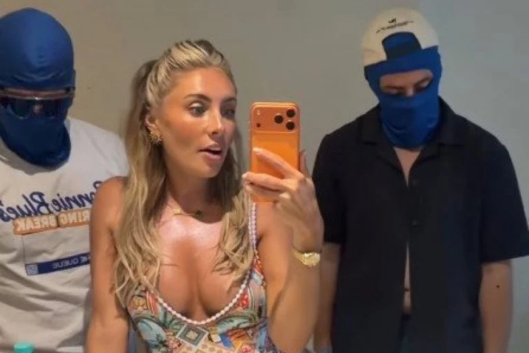ŠOK! SPAVALA SA PREKO HILJADU MUŠKARACA U DANU I OSTALA TRUDNA! Porodila se Onlifens influenserka, stižu čestitke majci I OČEVIMA!