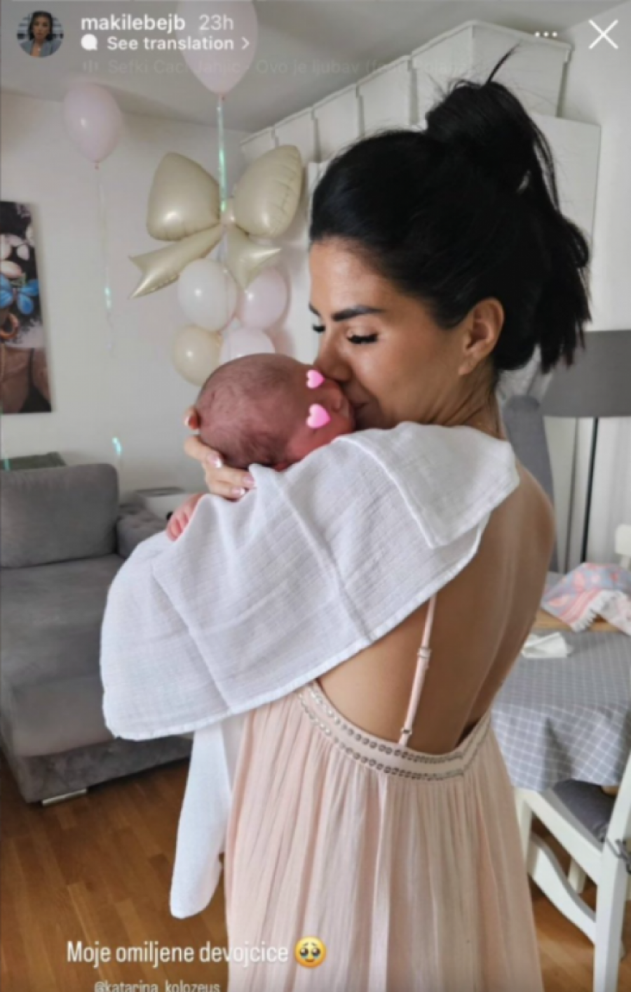PRVE FOTOGRAFIJE NAKON IZLASKA IZ PORODILIŠTA! Žena Mirčeta Radulovića POKAZALA NASLEDNICU, a evo ko je POZNATA KUMA!