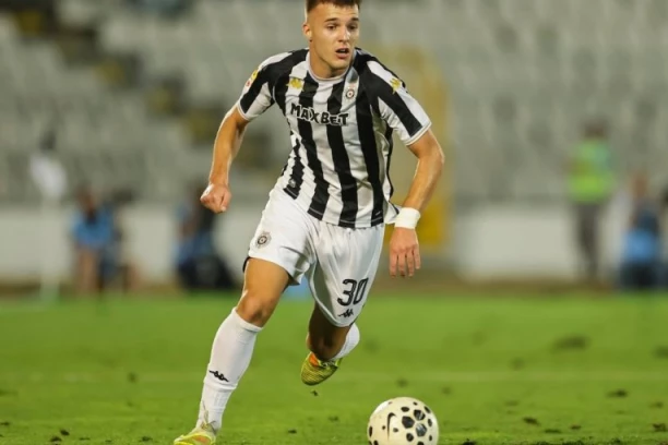 PARTIZAN PRODAO JOŠ JEDNOG IGRAČA! Milioni stižu u Humsku!
