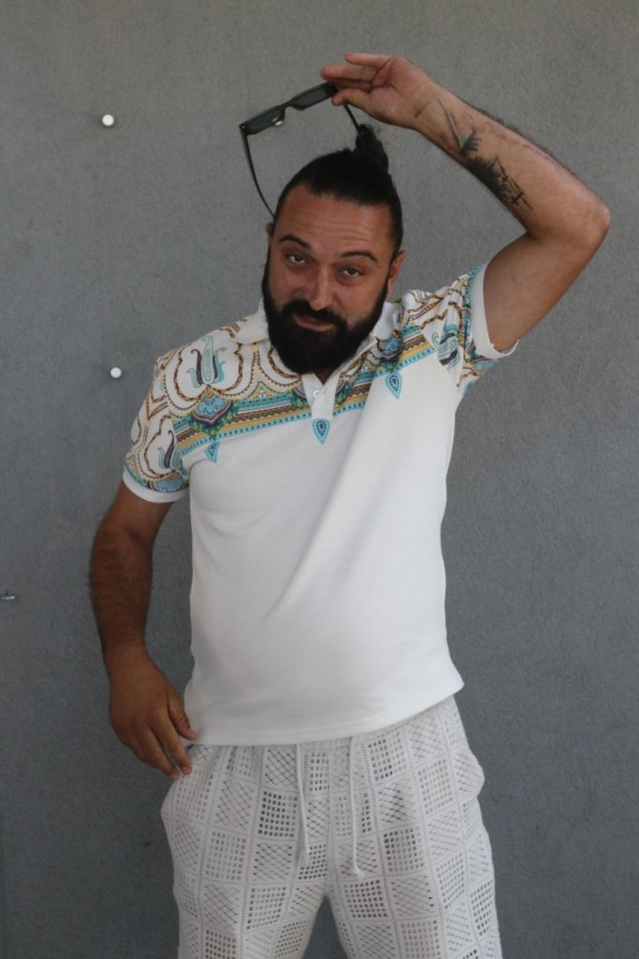 POSLE 5 GODINA SE VRAĆA U RIJALITI! Darko iz "Parova" stiže u "Elitu 10", otkrio da li će biti Gastozov prijatelj ili NEPRIJATELJ! (VIDEO, GALERIJA)