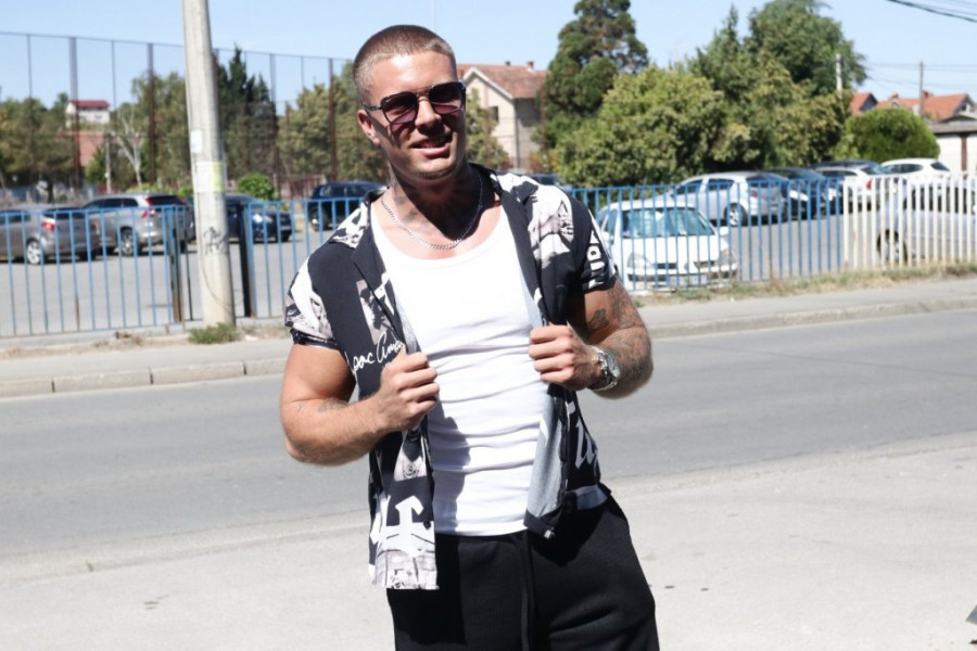 PROCURILE INFORMACIJE IZ KARANTINA: Novi učesnik "Elite 10" otkrio detalje o Anđeli Đuričić! (VIDEO)