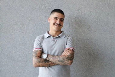 "ŽENE NE ODBIJAM!" OVO JE NAJNIŽI UČESNIK "ELITE 10": Progovorio o centimetrima, devojkama neće biti lako! (VIDEO)