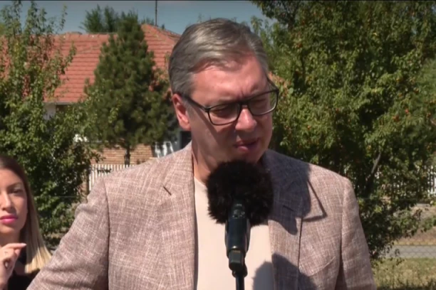 VUČIĆ OBILAZI SEVERNOBANATSKI OKRUG! Predsednik stigao u Rusko Selo!