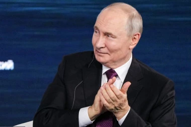 PUTINOVA "JEDINSTVENA RUSIJA" UBEDLJIVO VODI! Završeni izbori za Državnu dumu! (FOTO)