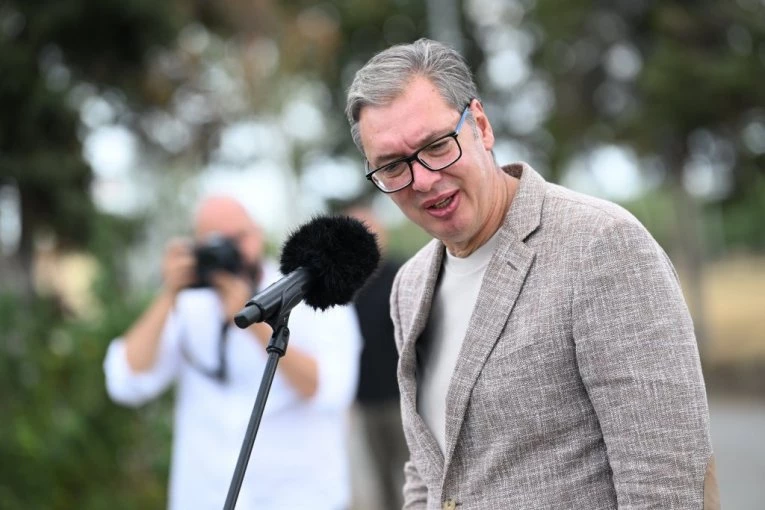 "U SRBIJI MIMO ZAKONA PRISLUŠKIVAN SAM SAMO JA!" Vučić žestoko odgovorio na optužbe blokadera!