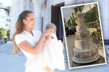 TORTA KAO IZ BAJKE ZA MALU ARIJU! Prija i Filip spremili ćerkicu RINGIŠPIL NA ČETIRI SPRATA, a stigao je i SPECIJALNI GOST! (VIDEO)