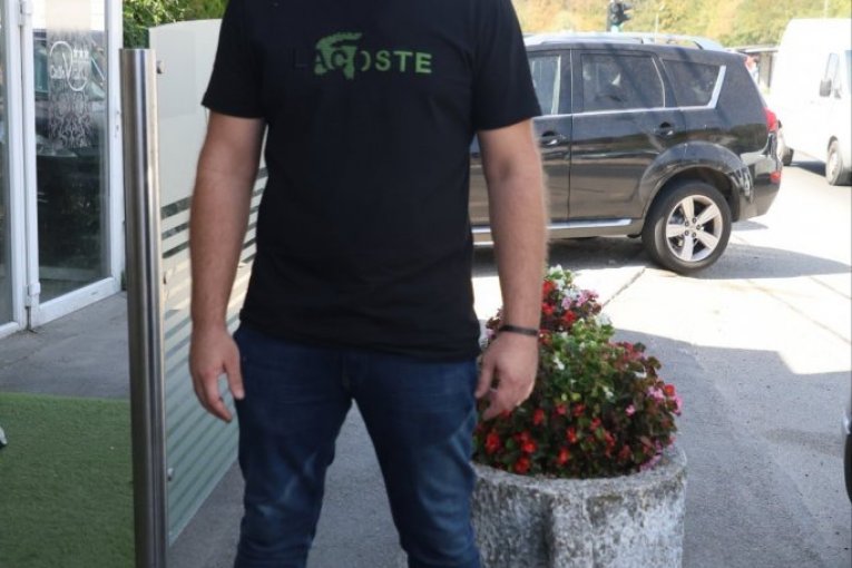 Milan Popov, Stojin sin ulazi u Elitu 10