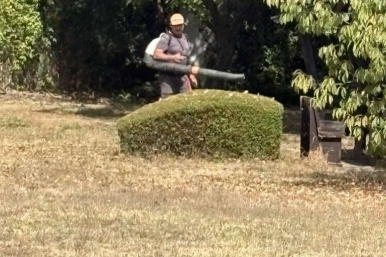 Poslednje pripreme u Crkvi Svetog Luke pred dolazak tela pokojnog generala Mladića
