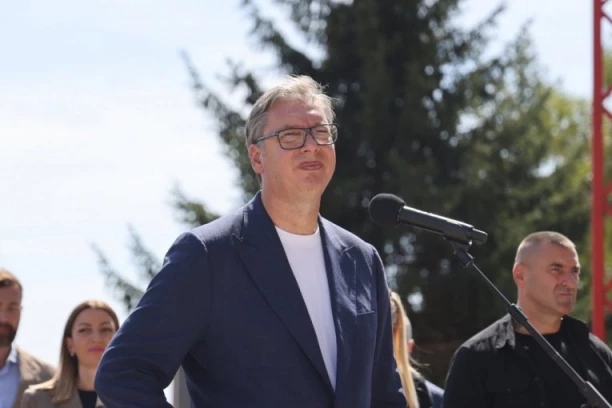 VUČIĆ SUTRA U NIŠU! Obilazi lokaciju za izgradnju Klinike za ginekologiju i akušerstvo!