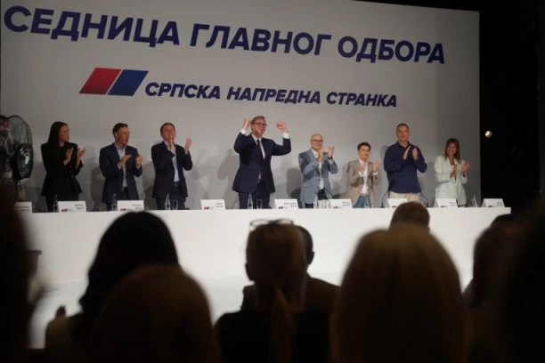 GLAVNI ODBOR SNS ZASEDA U NIŠU! Sednici prisustvuje predsednik Vučić!