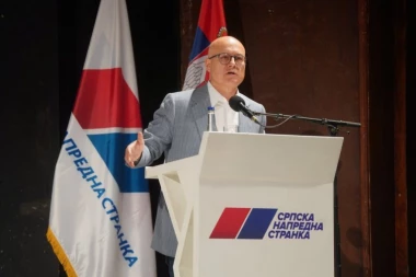 "VRHUNAC POLITIČKOG BESMISLA I OTVORENI NAPAD NA VERSKE SLOBODE!" Lider SNS Vučević oštro reagovao na napade i zabranu kretanja patrijarha Porfirija iz Zagreba!