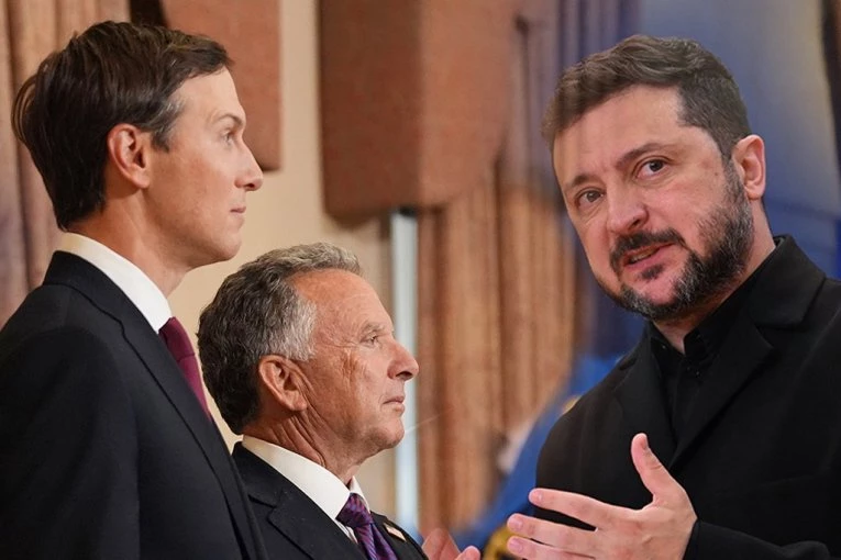 "UKRAJINA JE SPREMNA DA SE UZDRŽI OD UDARA NA MOSKVU": Oglasio se Zelenski nakon razgovora sa izaslanicima SAD