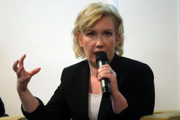 BLOKADERSKA PROPAGANDISTKINJA ZAKMEČALA: Mi smo umorni, a Vučić je žilavija zver nego što smo mislili (VIDEO)