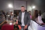 INFORMACIJE O VRELIM AKCIJAMA FILIPA CARA ŠOKIRALE NACIJU: Totalno raskrinkan pred devojkama za crnim stolom! (VIDEO)
