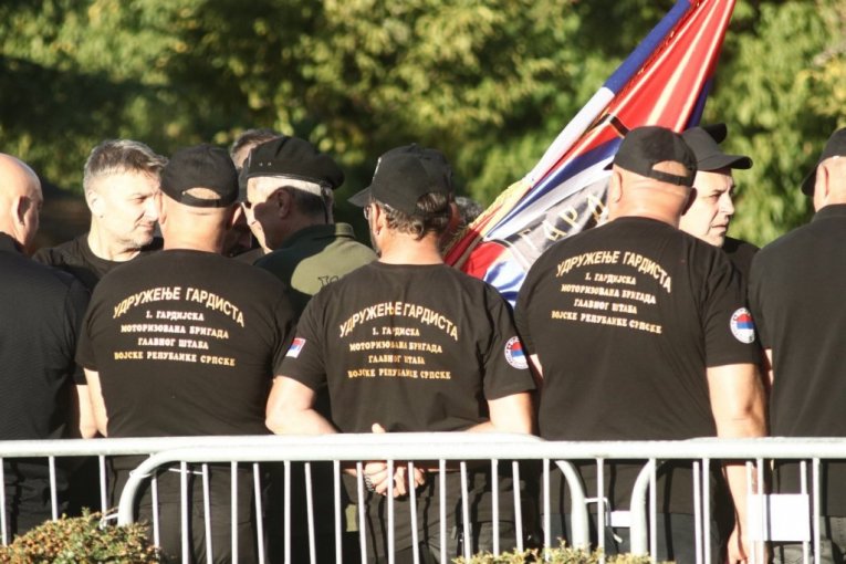 Građani odaju poštu generalu