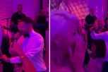 VRISAK JELENE KARLEUŠA NA ROĐENDANU ĆERKI SVE ŠOKIRAO: Duško Tošić joj zapevao na mikrofon, reči koje joj je uputio su sve IZBEZUMILE!