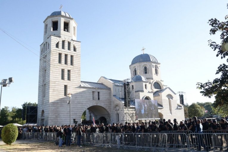 Građani odaju poštu generalu