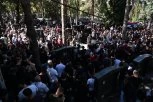 SAZNAJEMO! Više od 150.000 ljudi ispratilo generala Ratka Mladića na večni počinak! (FOTO)