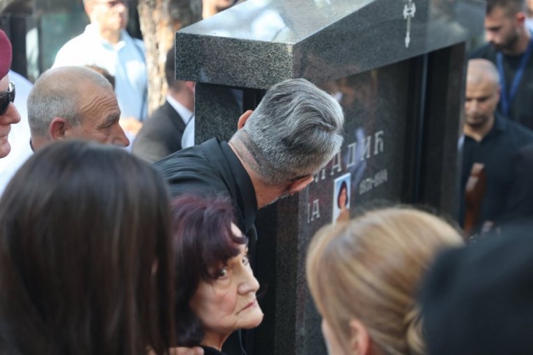 Sahranjen Ratko Mladić
