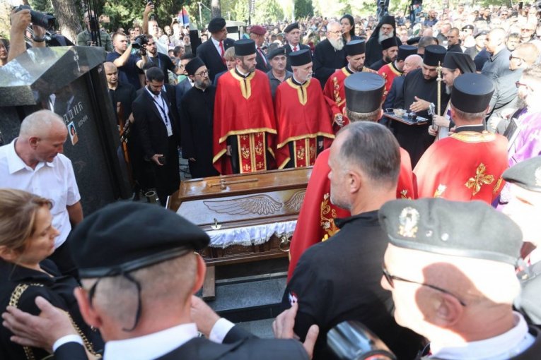 Sahranjen Ratko Mladić