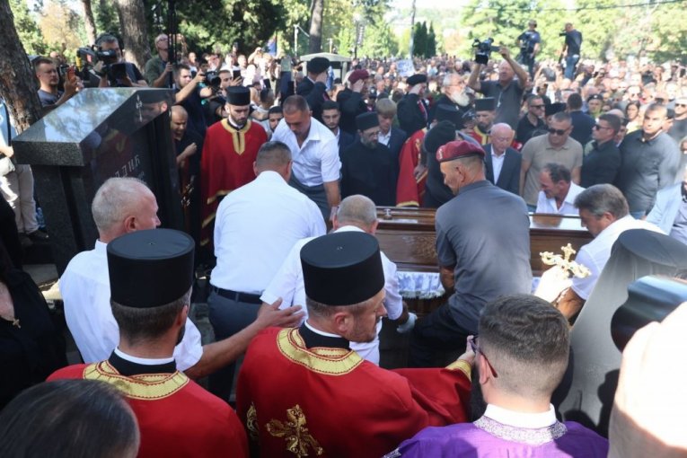 Sahranjen Ratko Mladić