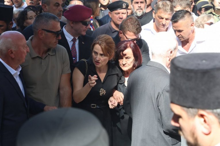 Sahranjen Ratko Mladić