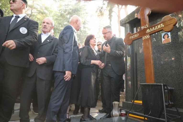 Sahrana Ratka Mladića