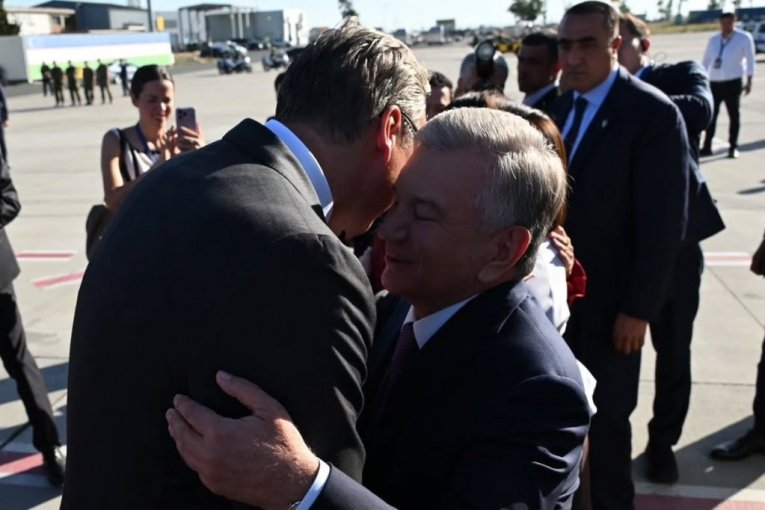 Društvene mreže/BudućnostSrbijeAV