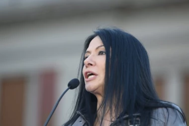 BILJANA LUKIĆ UDARILA PO STUDENTIMA: Gube birače, vetiraju svoje i međusobno se obračunavaju