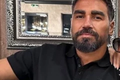BUGARIN POKAZAO BUJNE SILIKONE: Azis šokirao ogromnim dudama pravo iz kreveta - 600 KUBIKA (FOTO)