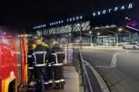 BUKTINJA KOD BEOGRADSKOG AERODROMA: Vatra guta sve pred sobom