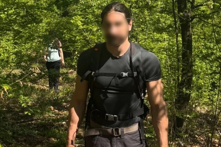 "VELIKA PRAZNINA OSTAJE IZA NJEGA" OVO JE MLADIĆ KOJI JE PAO SA PETOG SPRATA I POGINUO: Prijatelji se oprostili od njega bolnom porukom