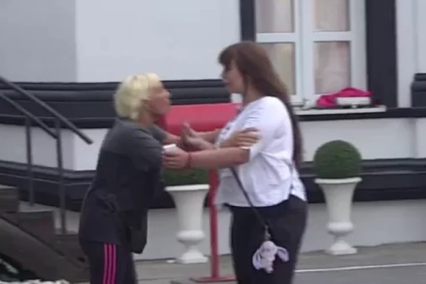 VRATILA SE STARA MIKSI! Kulićeva ISPOLIVALA CIMERKU, pa nastao karambol - Jasenka urla na sav glas! (VIDEO)