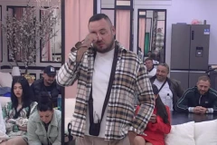 SKANDALČINA! Filip Car UHVAĆEN u LAŽI, nacija ZGROŽENA, voditelj HITNO morao da PREKINE program!