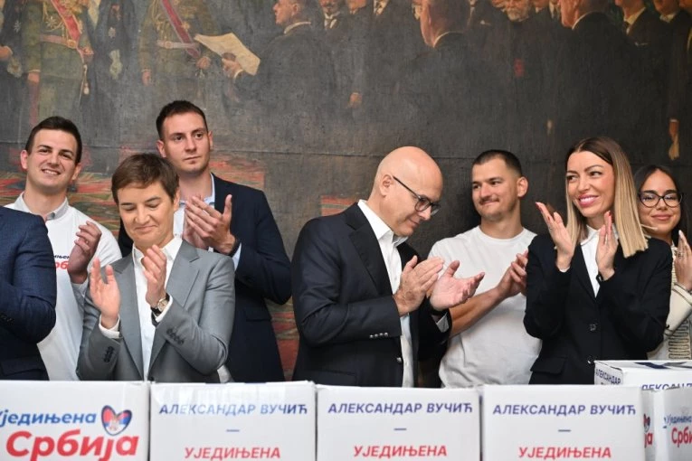 RIK proglasio listu "Aleksandar Vučić – Ujedinjena Srbija" pod rednim brojem jedan