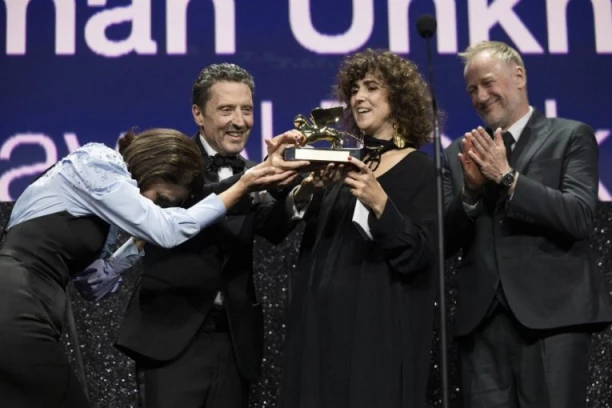 OVO SU POBEDNICI FILMSKOG FESTIVALA U VENECIJI 2026: Slavni glumac se nije pojavio na dodeli!