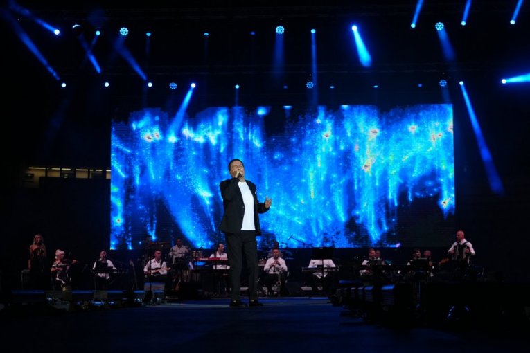 Keba je sinoć održao koncert na Tašu