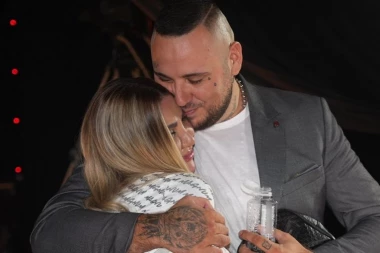 S TOBOM NE BIH IMAO NI AVANTURU! Filip Car oribao patos Aneli Ahmić - saznala se istina o PREPISKAMA: Za nju nema zime! (VIDEO)
