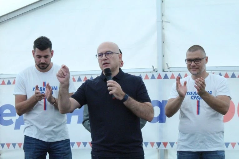OGLASIO SE VUČEVIĆ: Skup u Novom Sadu biće najveći u izbornoj kampanji SNS!