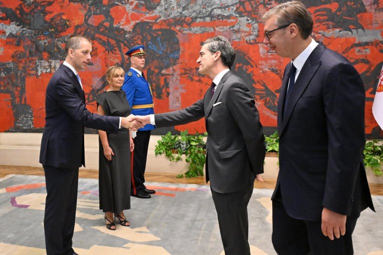 Aleksandar Vučić i Ander Ruis de Gopegi Aramburua