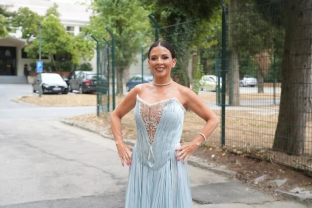SANJA KUŽET I JA NIKAD NISMO BILE DRUGARICE: Šok-bomba Ane Sević nakon promena u "Zvezdama Granda" (VIDEO)