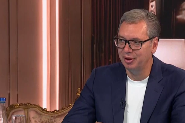 VUČIĆ GOST NACIONALNOG DNEVNIKA NA TV PINK! Predsednik govori o svim važnim temama!