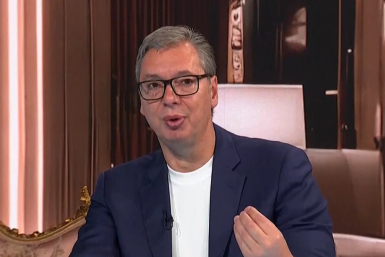 "PROŠLO JE VREME ODUŠEVLJAVANJA LUDOSTIMA!" Vučić o najavljenim blokadama fakulteta - To vreme je prošlo, niko ih se više ne plaši!
