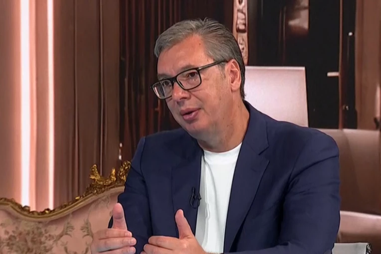ZAVRŠNI MITING U NIŠU! Vučić objavio u kojim će sve gradovima SNS imati predizborne skupove - NA LISTI BEOGRAD, NOVI SAD...!