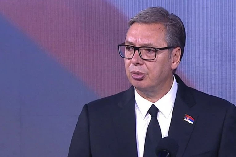 POČELA SVEČANA CEREMONIJA: Predsednik Vučić uručuje odlikovanja povodom Dana srpskog jedinstva, slobode i nacionalne zastave