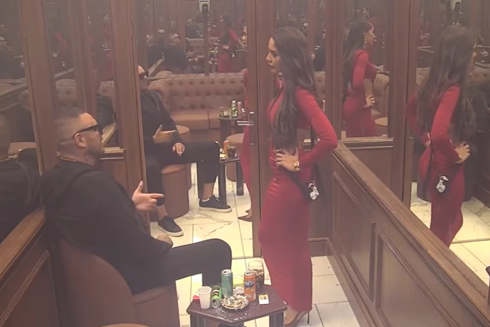 KOMPROMITUJUĆI SNIMAK ANĐELE I CARA UGLEDAO SVETLOST DANA, ON JOJ PRIREDIO LJUBOMORNU SCENU! Filip popucao po svim šavovima, više ne mogu da kriju!