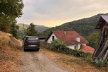 OVO JE KUĆA U KOJOJ JE UBIJEN MUŠKARAC KOD IVANJICE! Meštani se oglasili nakon zločina: "Svi su ga voleli i poštovali..." (FOTO)