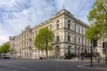 "UZ ŽRTVE SMO I NJIHOVE PORODICE!" Oglasila se Velika Britanija nakon presude Hašimu Tačiju i ostalim vođama tzv. OVK!